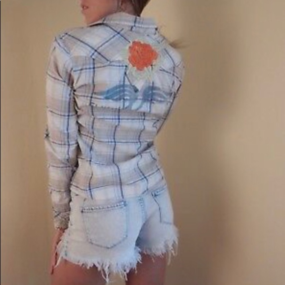 Vigoss Plaid Embroidered Blouse